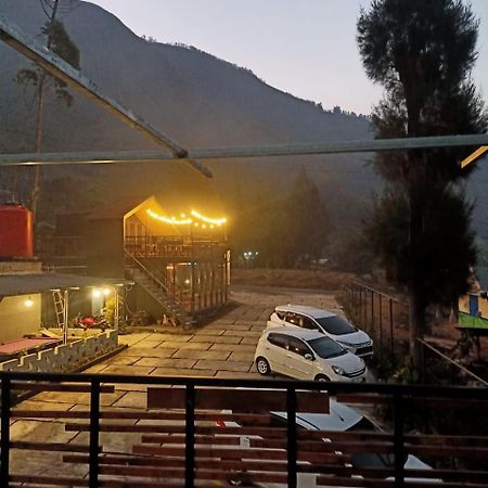 Istana Bromo Resort Екстериор снимка