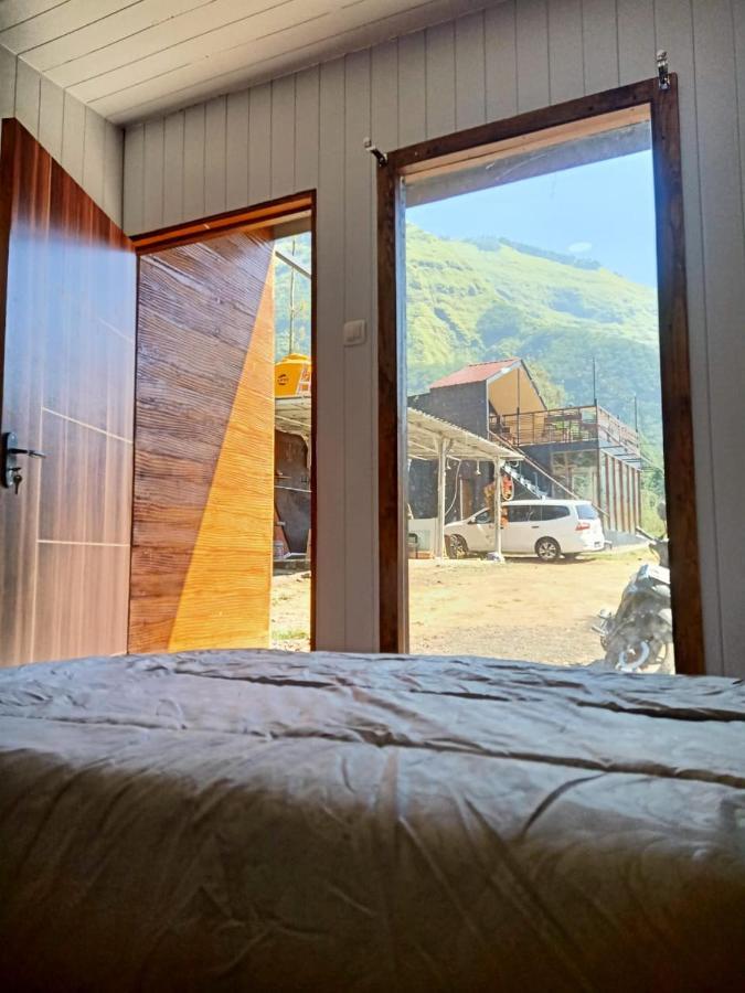 Istana Bromo Resort Екстериор снимка