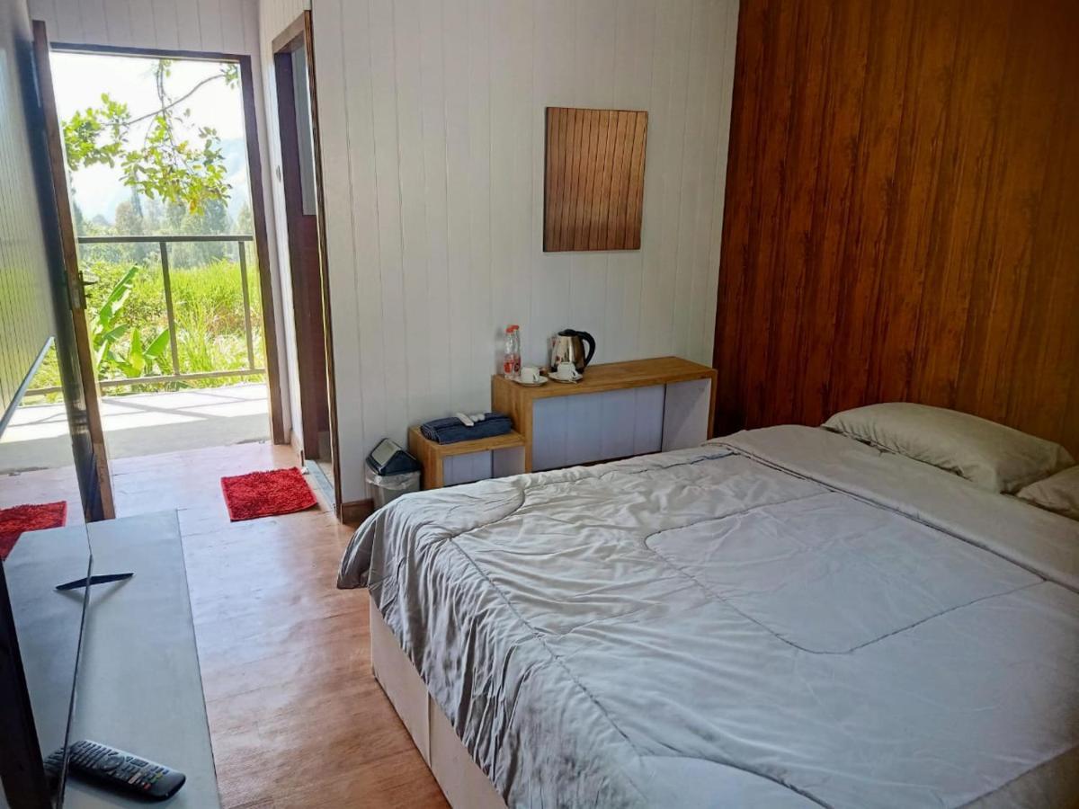 Istana Bromo Resort Екстериор снимка