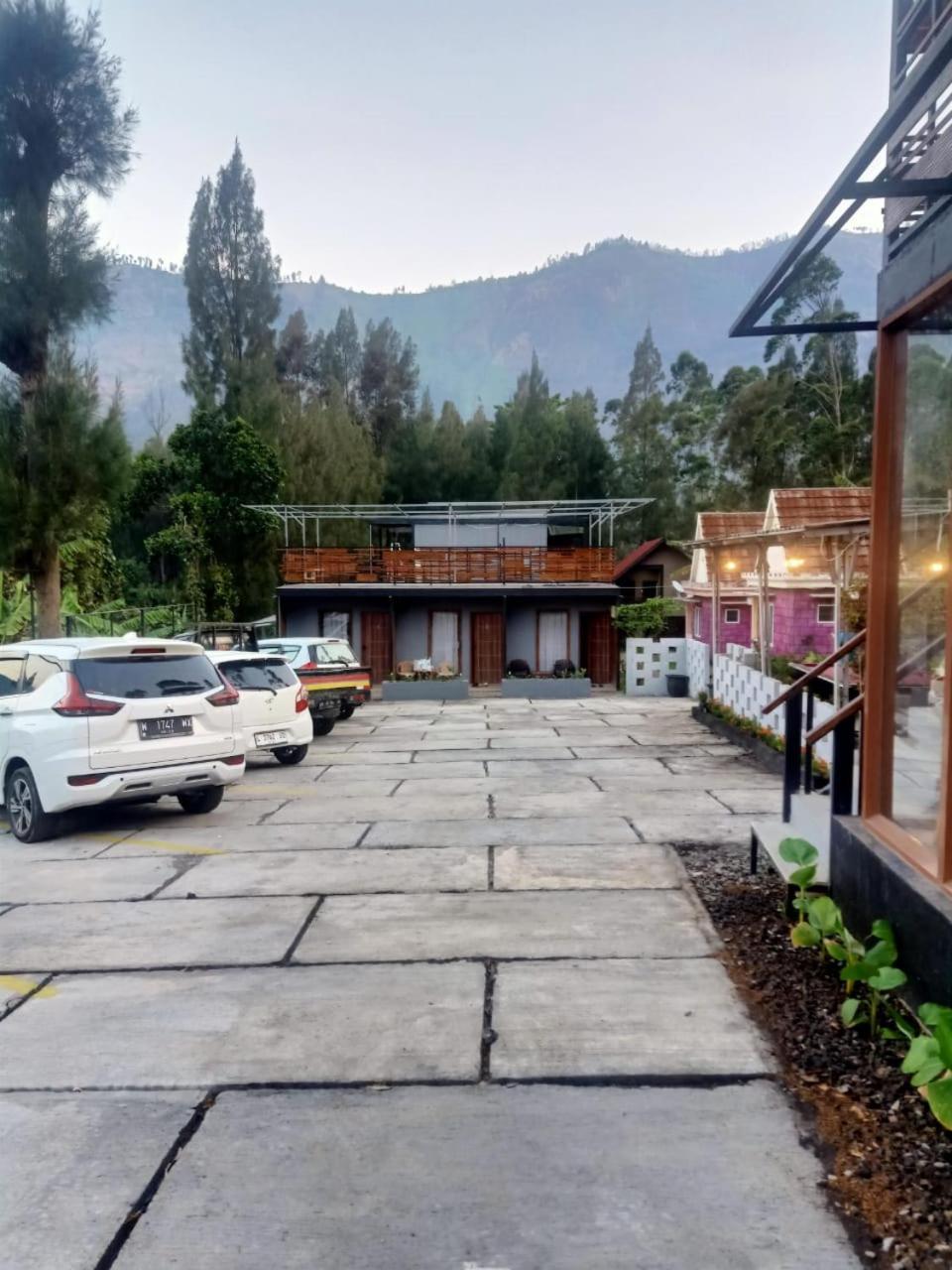 Istana Bromo Resort Екстериор снимка