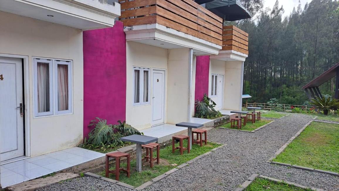 Istana Bromo Resort Екстериор снимка